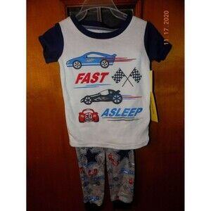 New boy's size 4 pajama set with race cars